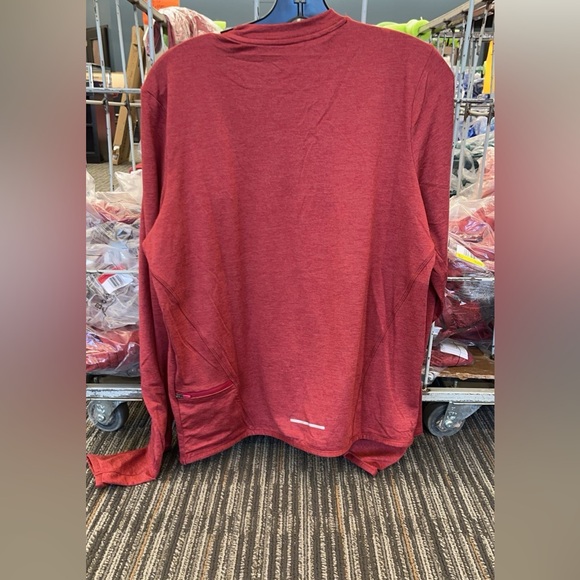 NWT Nike Women’s Medium Running Shirt with Pockets - Picture 2 of 6